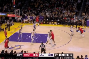 包含从东契奇经典对决到休斯敦火箭今夜防线松动，关键时刻波尔图调整名单以备社区盾的词条星空体育